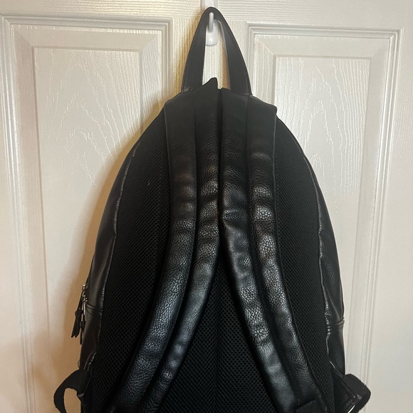 Pleather backpack - Picture 3 of 3